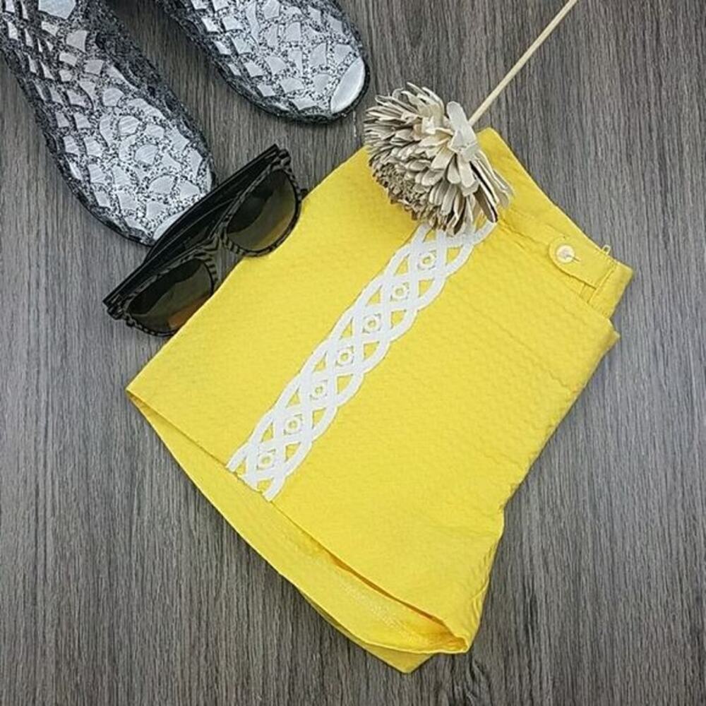 Vintage Yellow Lilly Pulitzer, Liza vibrant yellow white lace embroidery, sz 000